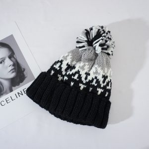 Curley Beanie  |  Frauen Kopfbedeckungen Frauen Frauen